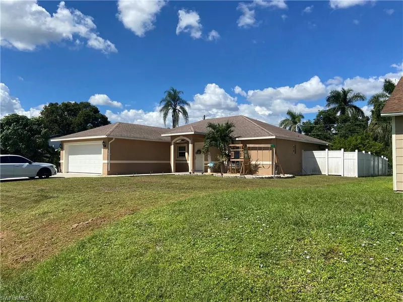 9185 Pineapple RD, Fort Myers, FL 33967