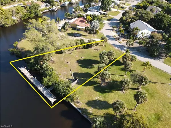 3542 Sea Holly LN, St. James City, FL 33956