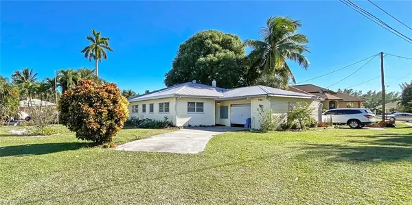 2704 Sanibel BLVD, St. James City, FL 33956