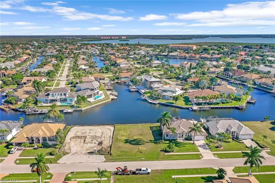 127 Gulfport CT, Marco Island, FL 34145