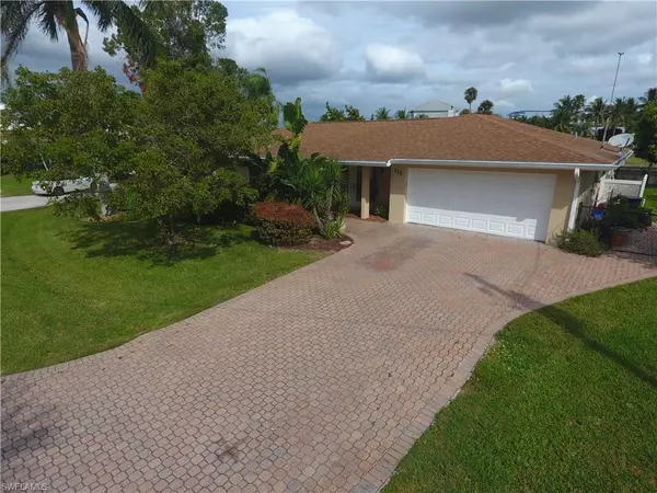 Fort Myers, FL 33919,111 Montrose DR