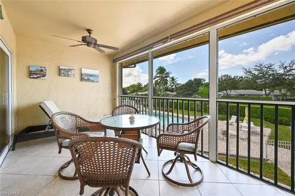 Naples, FL 34102,2010 Alamanda DR #202