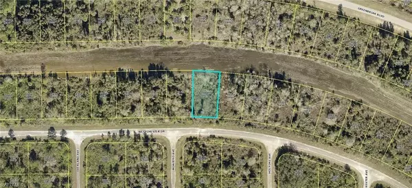 482 Westchester DR, Lehigh Acres, FL 33972