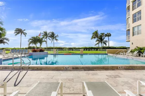 Naples, FL 34108,10691 Gulf Shore DR #1001