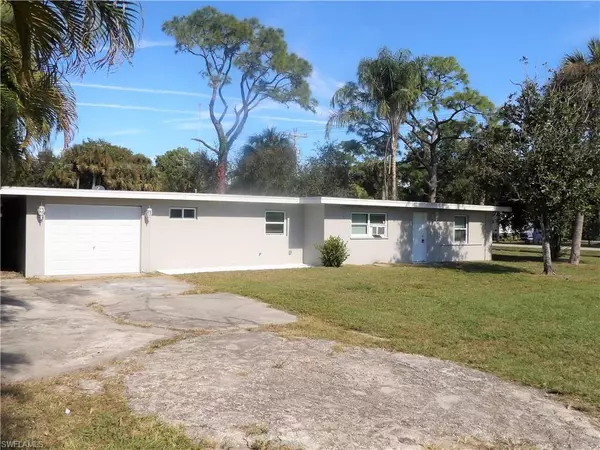 1870 Powell DR, North Fort Myers, FL 33917