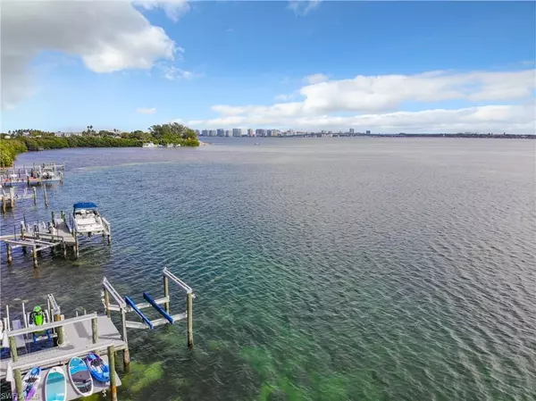 Sarasota, FL 34236,1410 John Ringling PKY