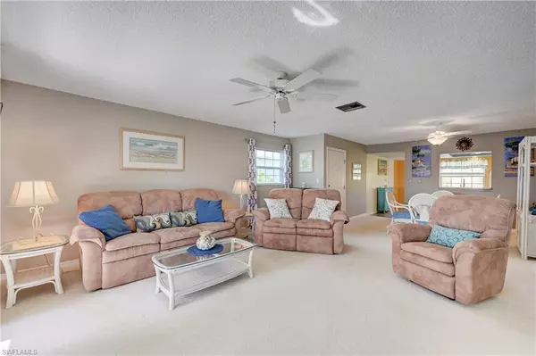 North Fort Myers, FL 33917,7092 Nantucket CIR #5