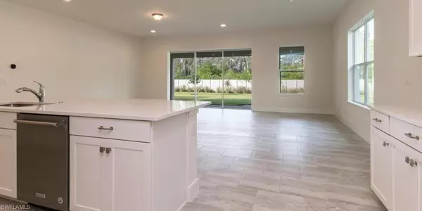 Naples, FL 34120,3355 Pilot CIR