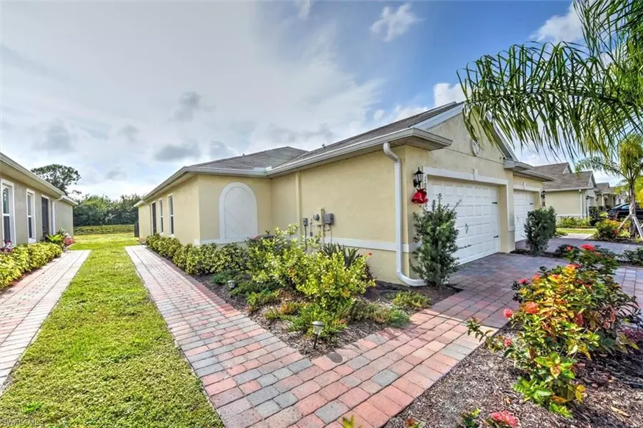 10720 Crossback LN, Lehigh Acres, FL 33936