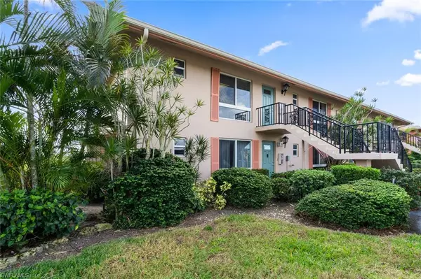 126 Teryl RD #4, Naples, FL 34112