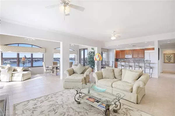 Marco Island, FL 34145,760 N Collier BLVD #3-404