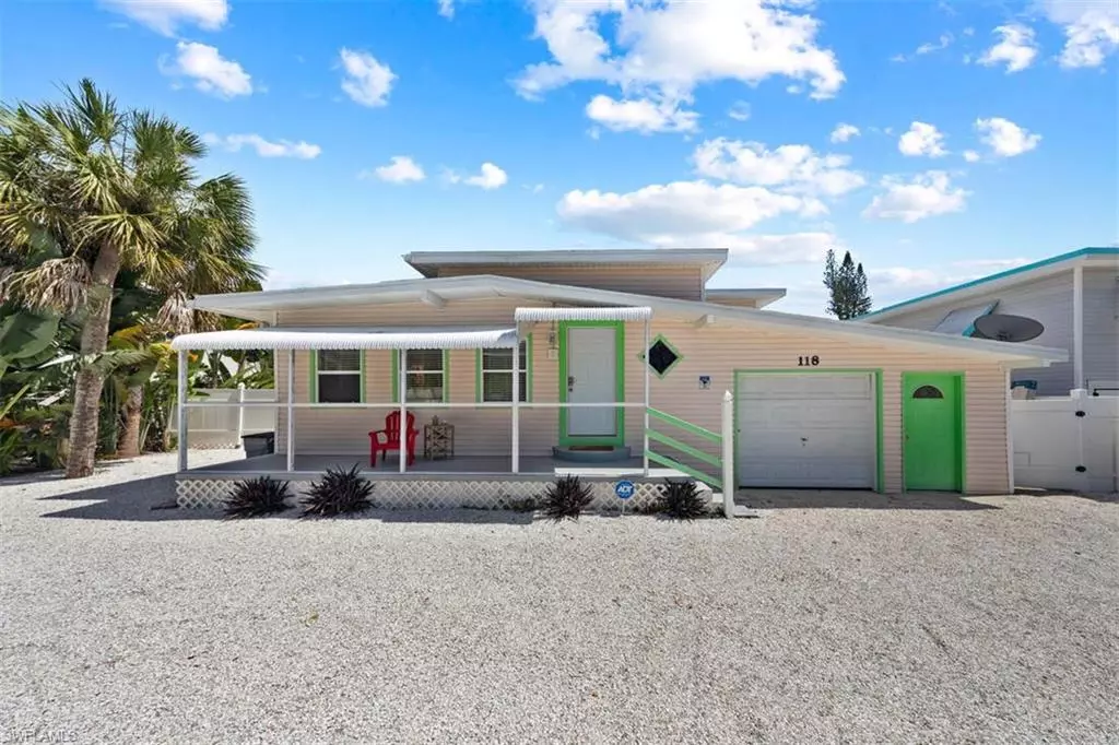 Fort Myers Beach, FL 33931,118 Voorhis ST