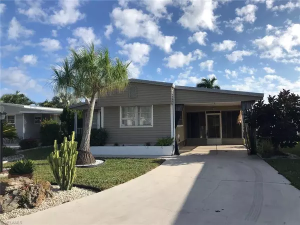 Fort Myers Beach, FL 33931,11361 Azalea LN