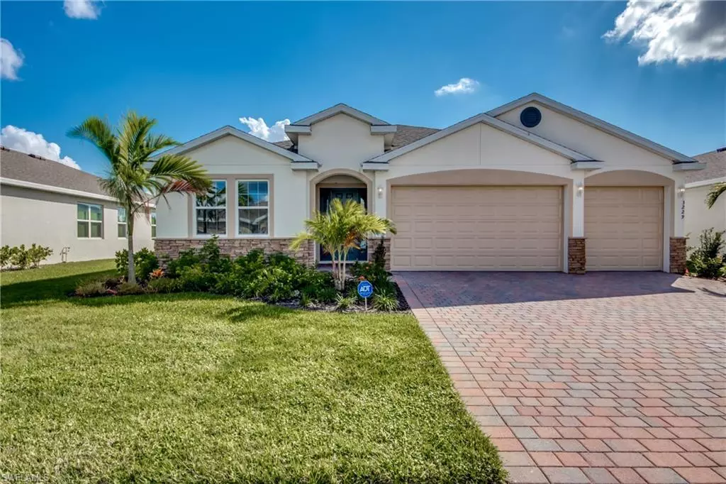 Cape Coral, FL 33909,3229 Baravaldo CIR