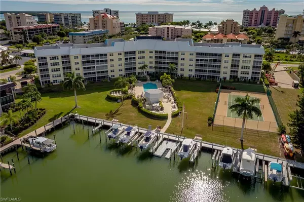 Marco Island, FL 34145,1011 Swallow AVE #106