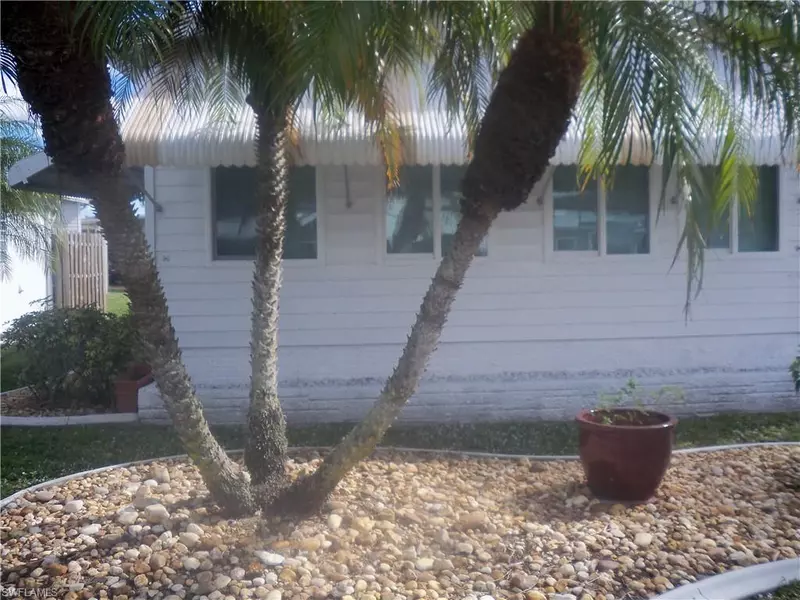 311 Rosa Lee AVE, Fort Myers, FL 33908