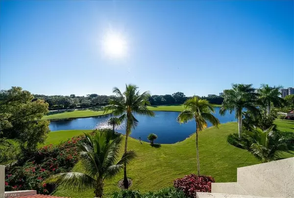 Naples, FL 34108,6360 Pelican Bay BLVD #C-306