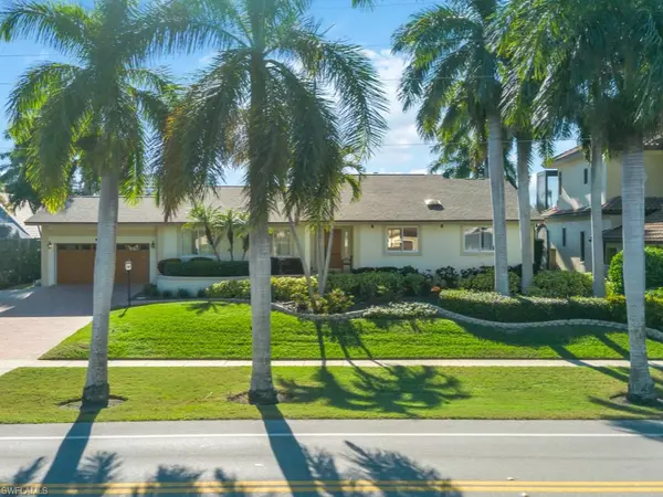 Marco Island, FL 34145,499 Kendall DR