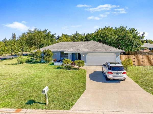 22 Sagewood AVE, Lehigh Acres, FL 33936