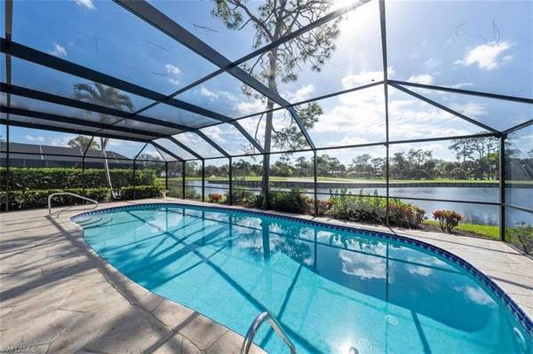 43 Grey Wing PT, Naples, FL 34113