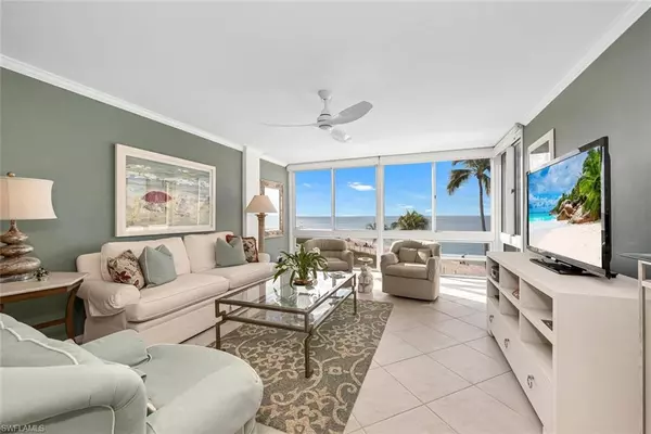 Naples, FL 34102,2121 Gulf Shore BLVD N #302