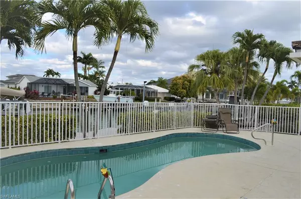 Marco Island, FL 34145,830 Perrine CT