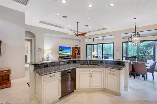 Naples, FL 34119,7319 Lantana CIR