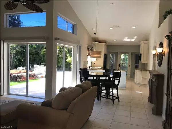 Naples, FL 34104,1131 Jardin DR