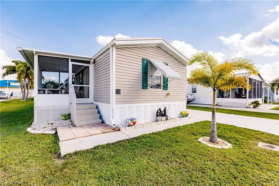 10 S Pelican, Punta Gorda, FL 33950