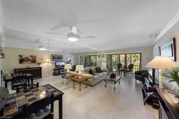 Naples, FL 34102,337 8th AVE S #337