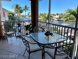 4560 SE 5th PL #208, Cape Coral, FL 33904