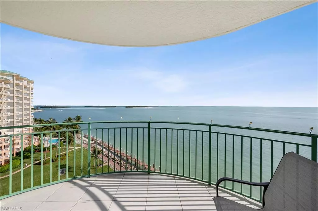 Marco Island, FL 34145,980 Cape Marco DR #804