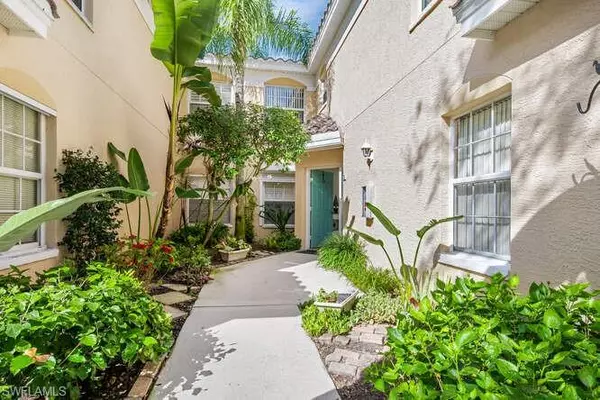 Naples, FL 34109,6863 Satinleaf RD S #202