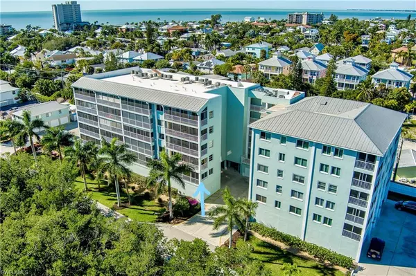 Fort Myers Beach, FL 33931,345 Mango ST #203