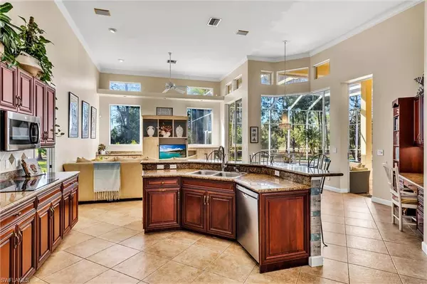 Naples, FL 34119,13455 Pond Apple DR E