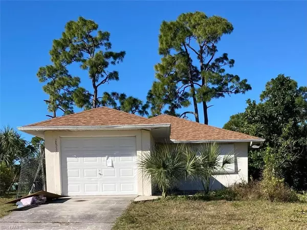 26250 Sherwood LN, Bonita Springs, FL 34135