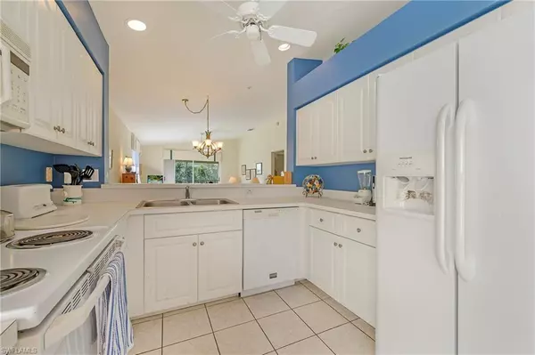 Bonita Springs, FL 34135,9250 Highland Woods BLVD #2308