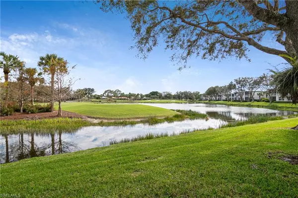 Naples, FL 34109,2377 Ravenna BLVD #102