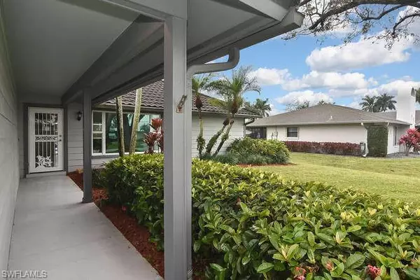 Naples, FL 34104,2264 Longboat DR