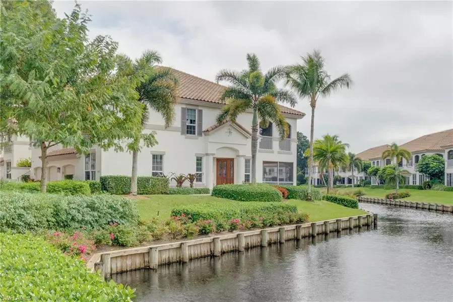 240 Colonade CIR #2306, Naples, FL 34103