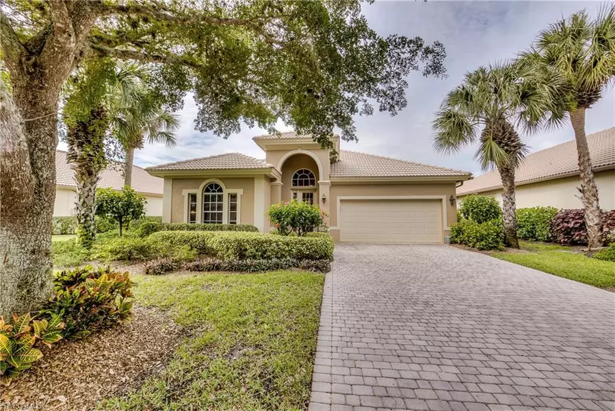 23140 Oakglen LN, Estero, FL 34135