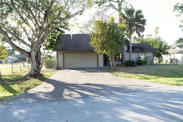 Fort Myers, FL 33967,19060 Murcott DR W