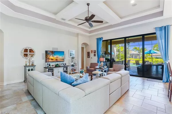 Naples, FL 34113,6388 Costa CIR