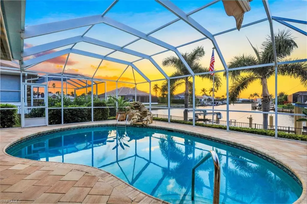 Marco Island, FL 34145,1552 Buccaneer CT