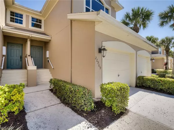 Estero, FL 33928,22969 Lone Oak DR #202