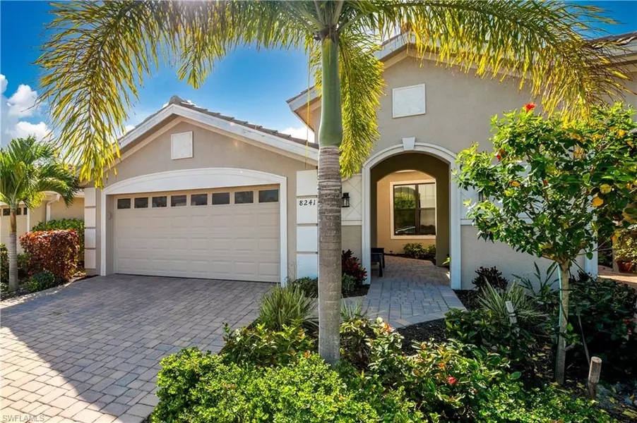 8241 Venetian Pointe DR, Fort Myers, FL 33908