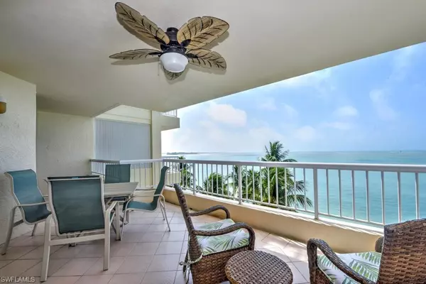 Marco Island, FL 34145,990 Cape Marco DR #507