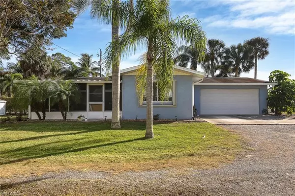 18116 Pioneer RD, Fort Myers, FL 33908