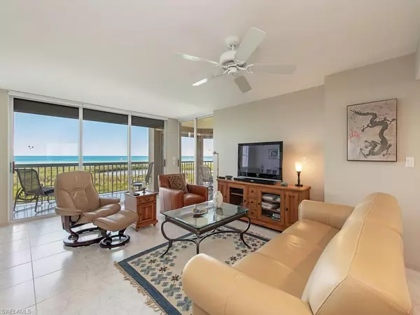 Naples, FL 34108,6585 Nicholas BLVD #1403