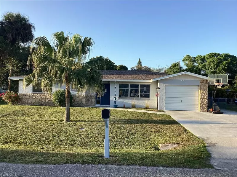 13450 2nd ST, Fort Myers, FL 33905